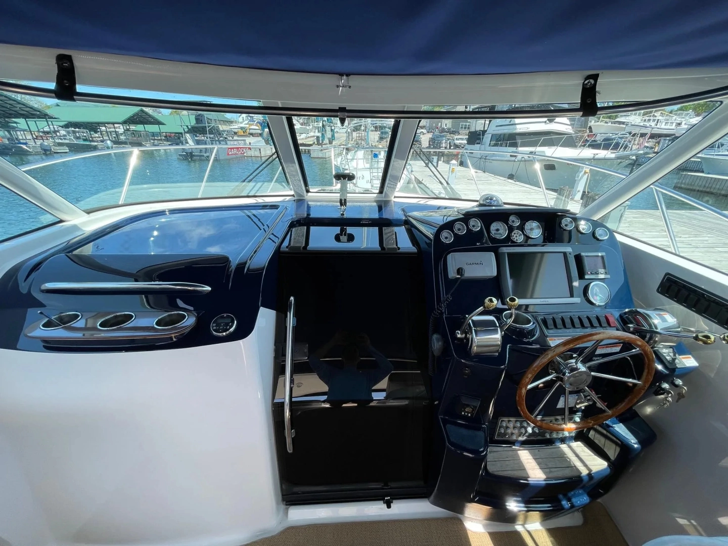 Tiara Yachts 3100 Coronet Yacht For Sale
