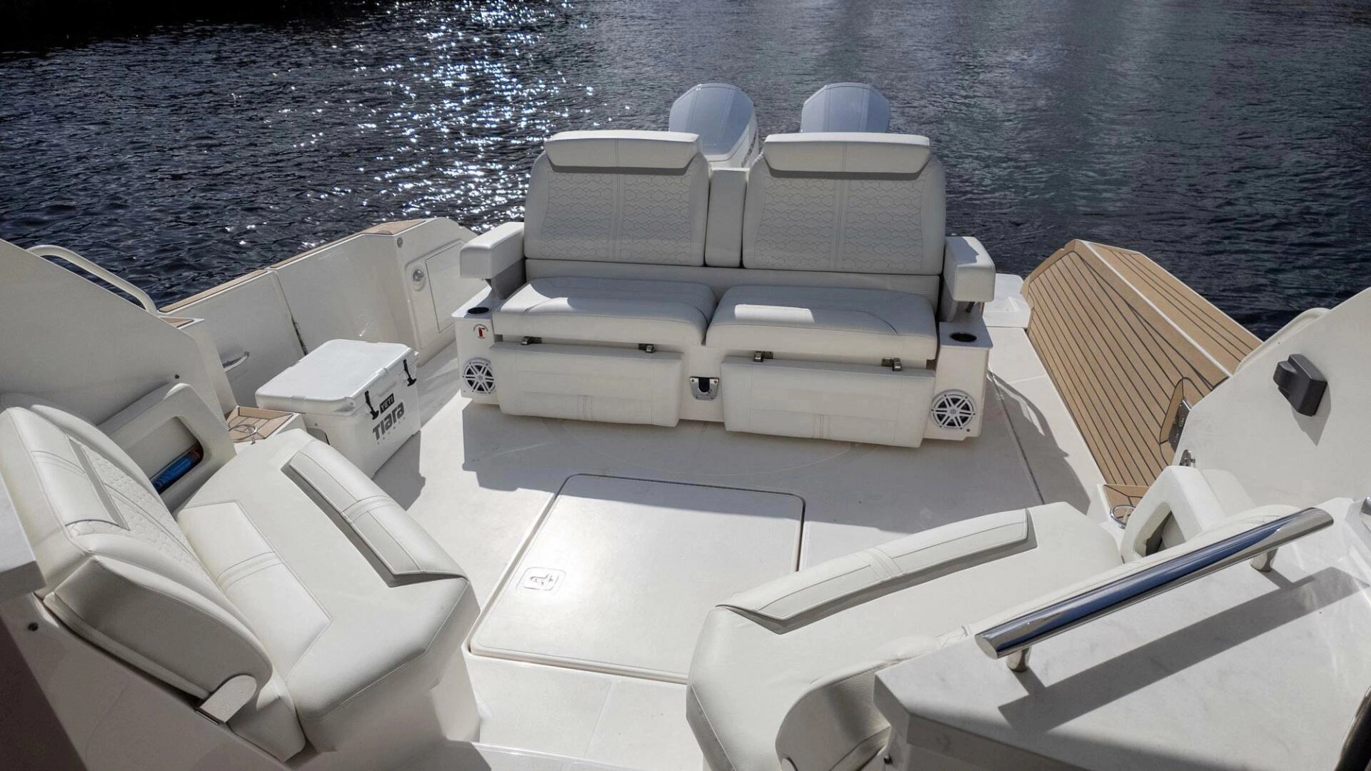 Tiara Yachts 43 LE Yacht For Sale