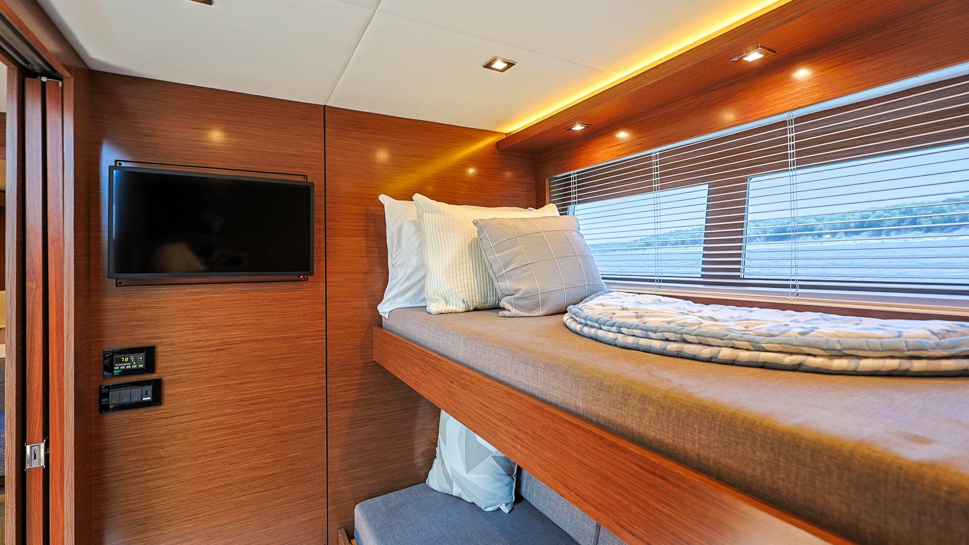 Sol Mate 60ft Cruisers Yacht For Sale