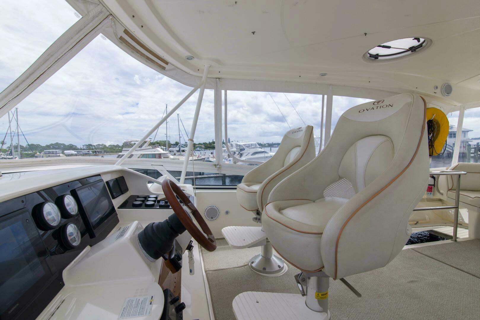 Silverton 52 Ovation Yacht For Sale