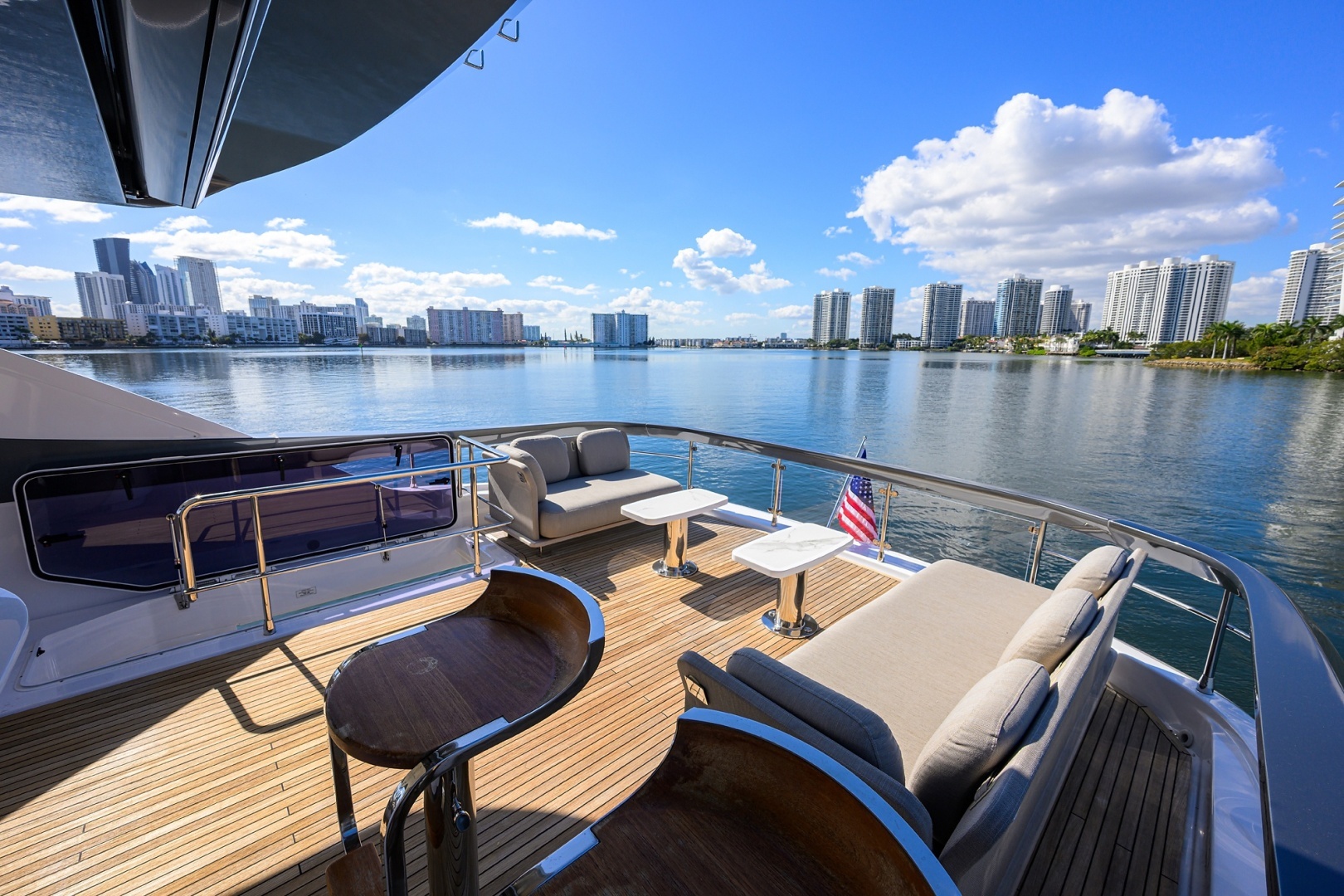 DT78 78ft Azimut Yacht For Sale