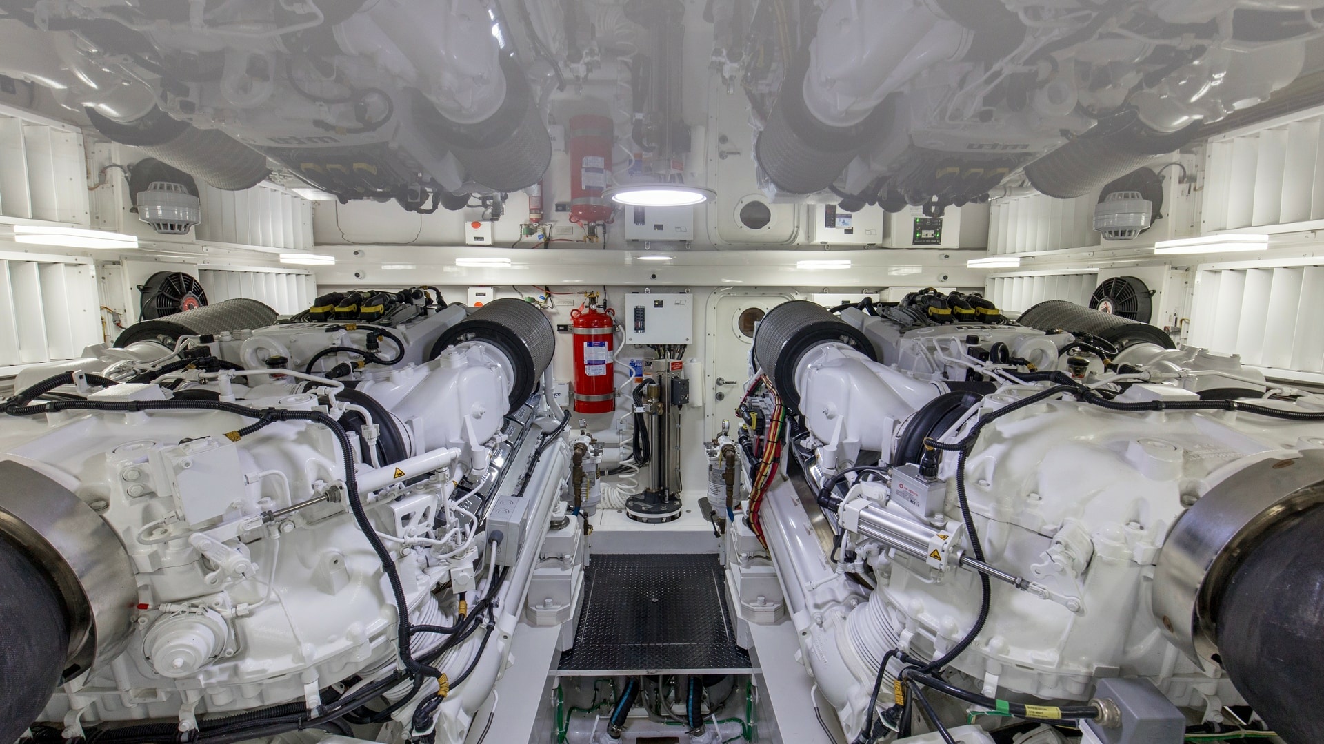 2020 68 Viking Convertible Gunpowder Engine Room (11)