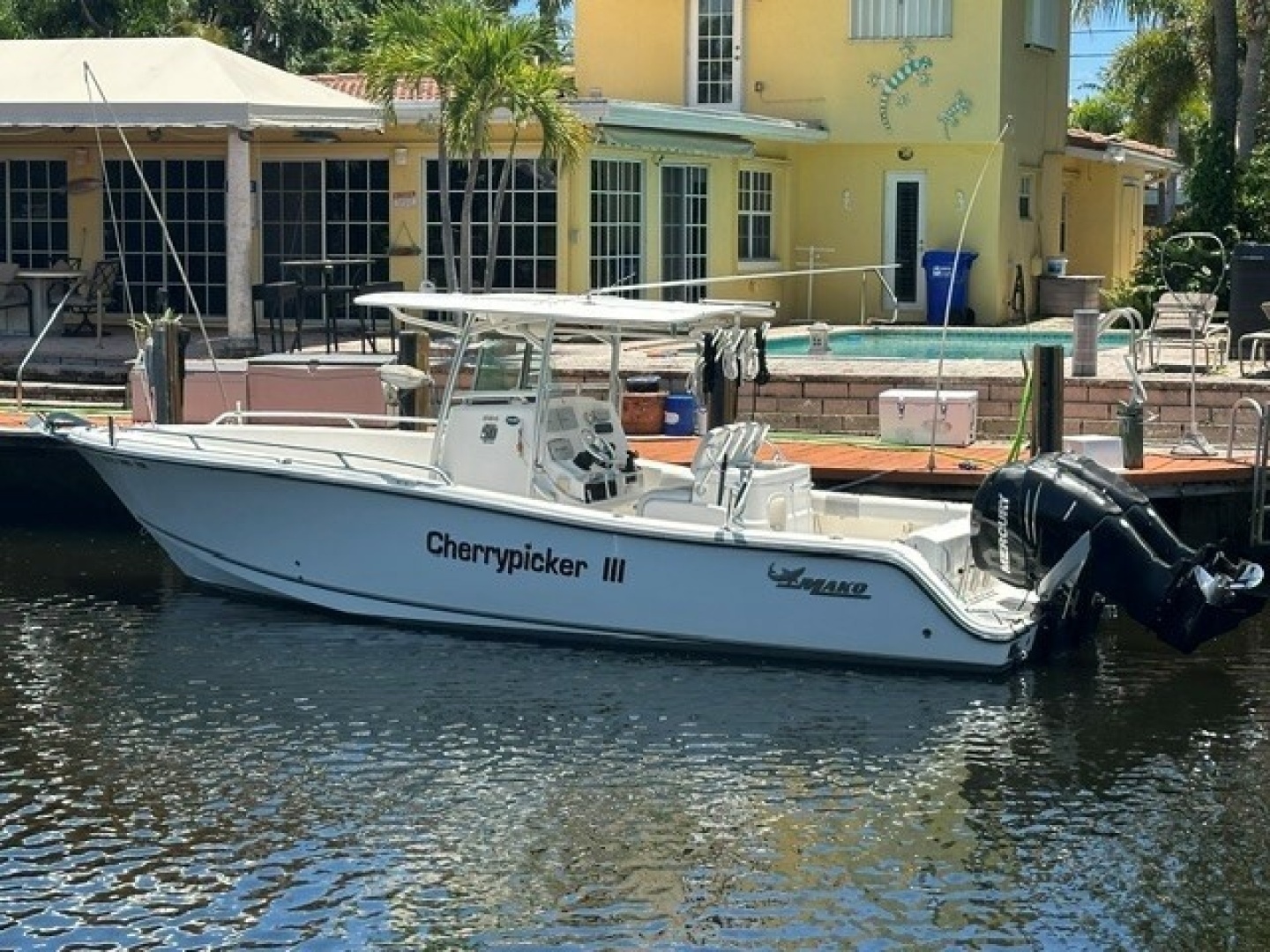 2018 Mako 284