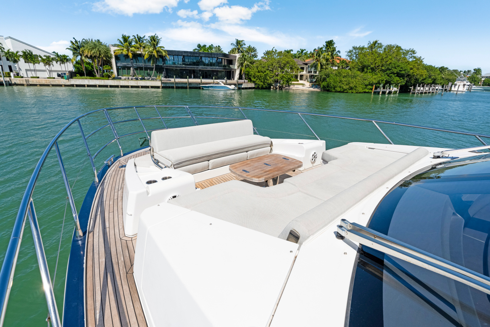 60ft Azimut Yacht For Sale