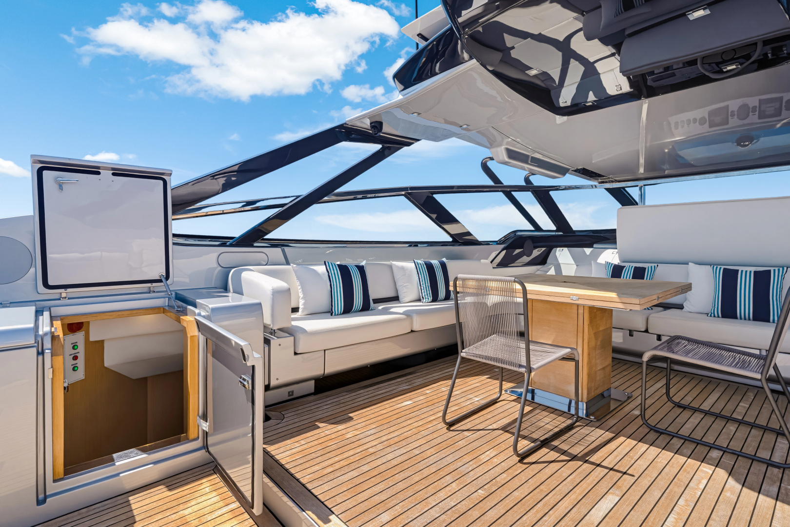 88ft Riva Yacht For Sale