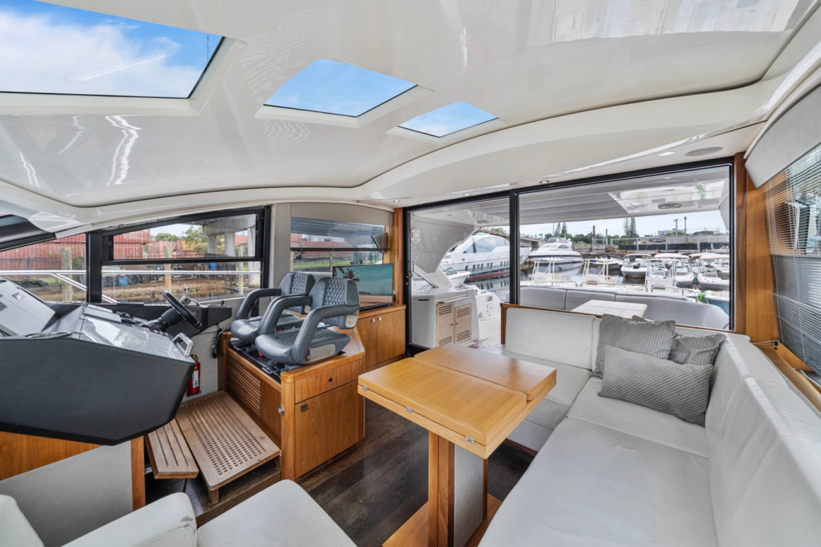 57ft Sunseeker Yacht For Sale