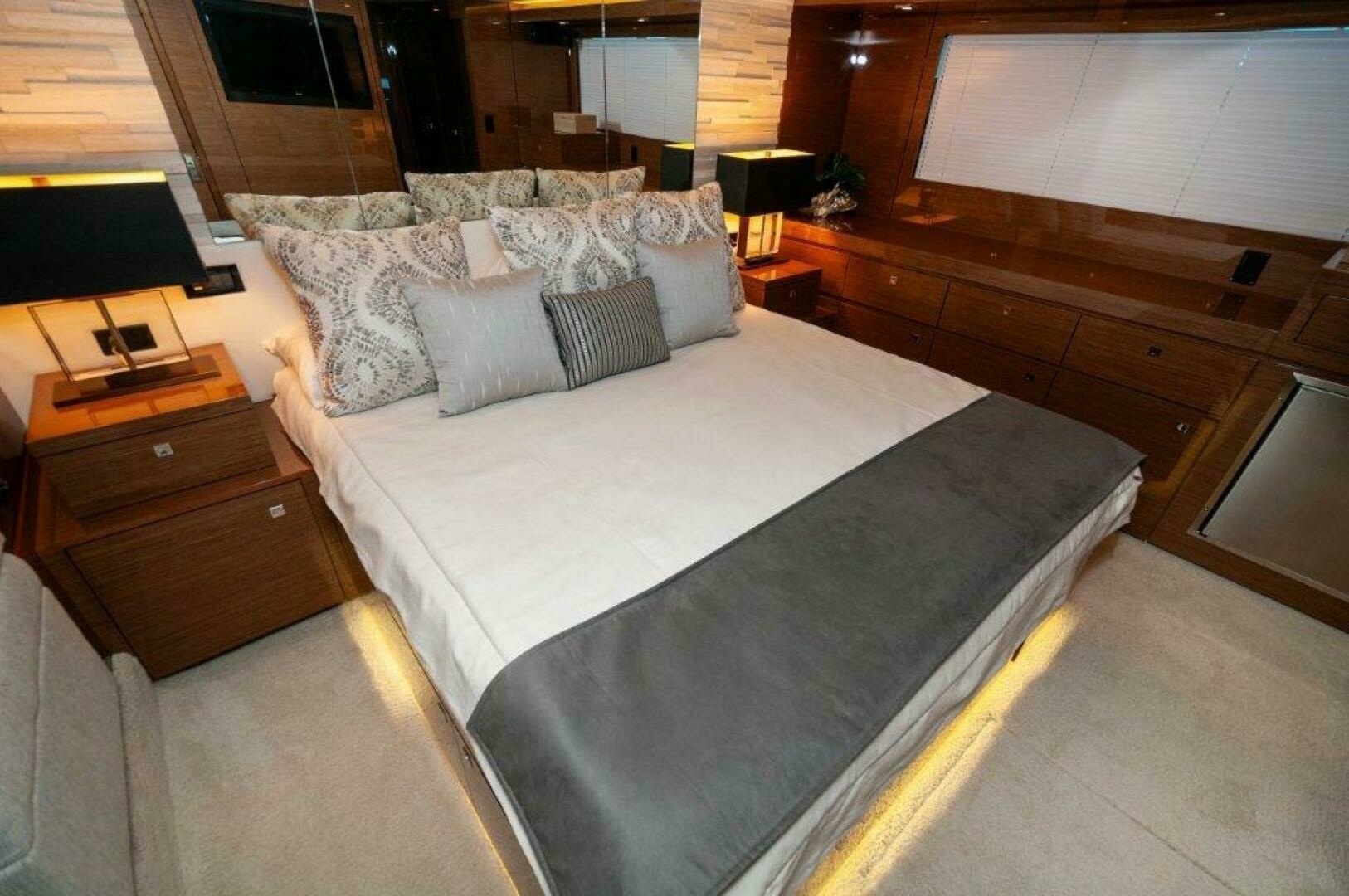 Harper Bell 60ft Cruisers Yachts Yacht For Sale