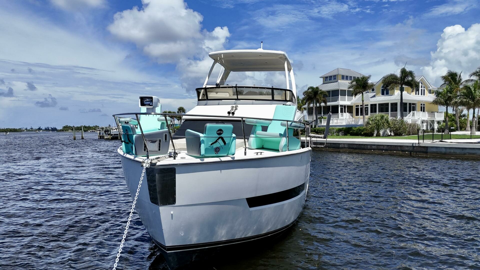 SEAS THE DAY 40ft Carver Yacht For Sale