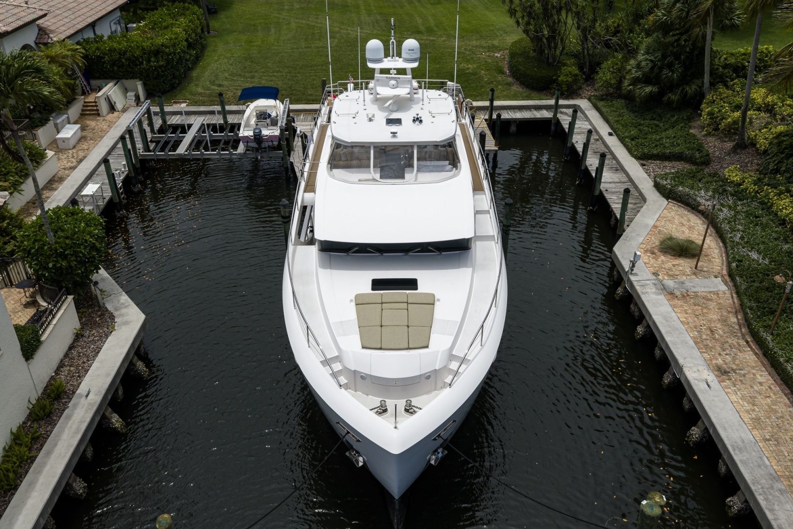 Midnight Moon 85ft Horizon Yacht For Sale