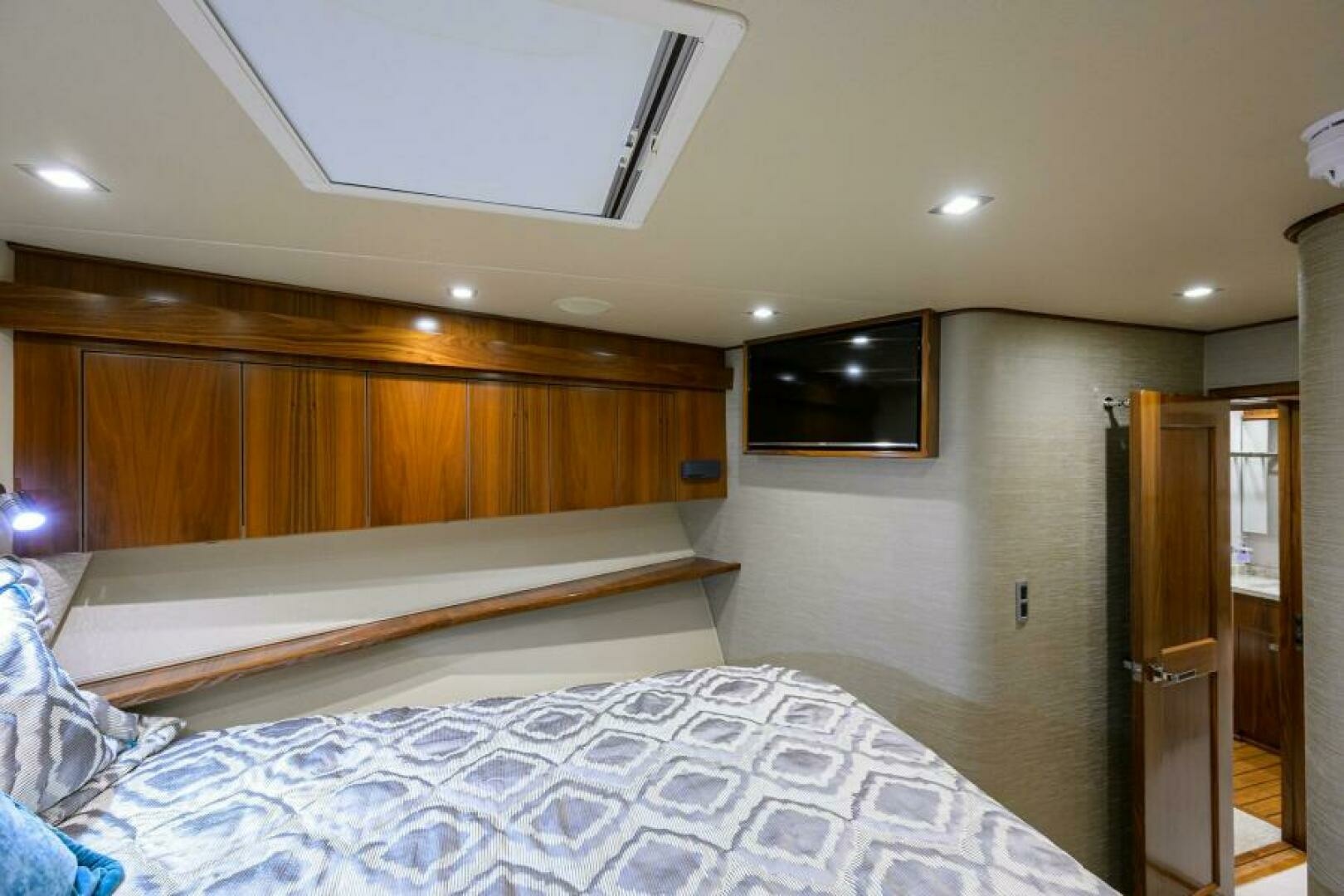 LAMPLIGHTER 80ft Viking Yacht For Sale