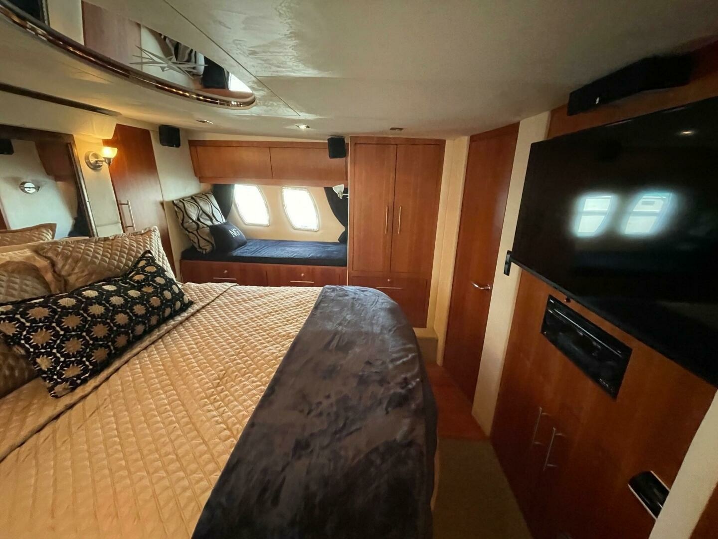 Navygator 52ft Regal Yacht For Sale