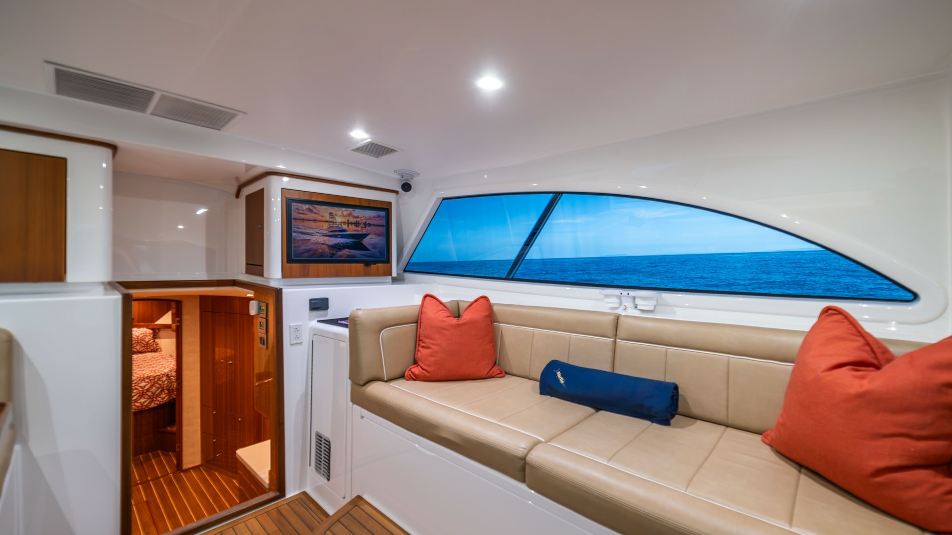 Salon Lounge with Ocean View