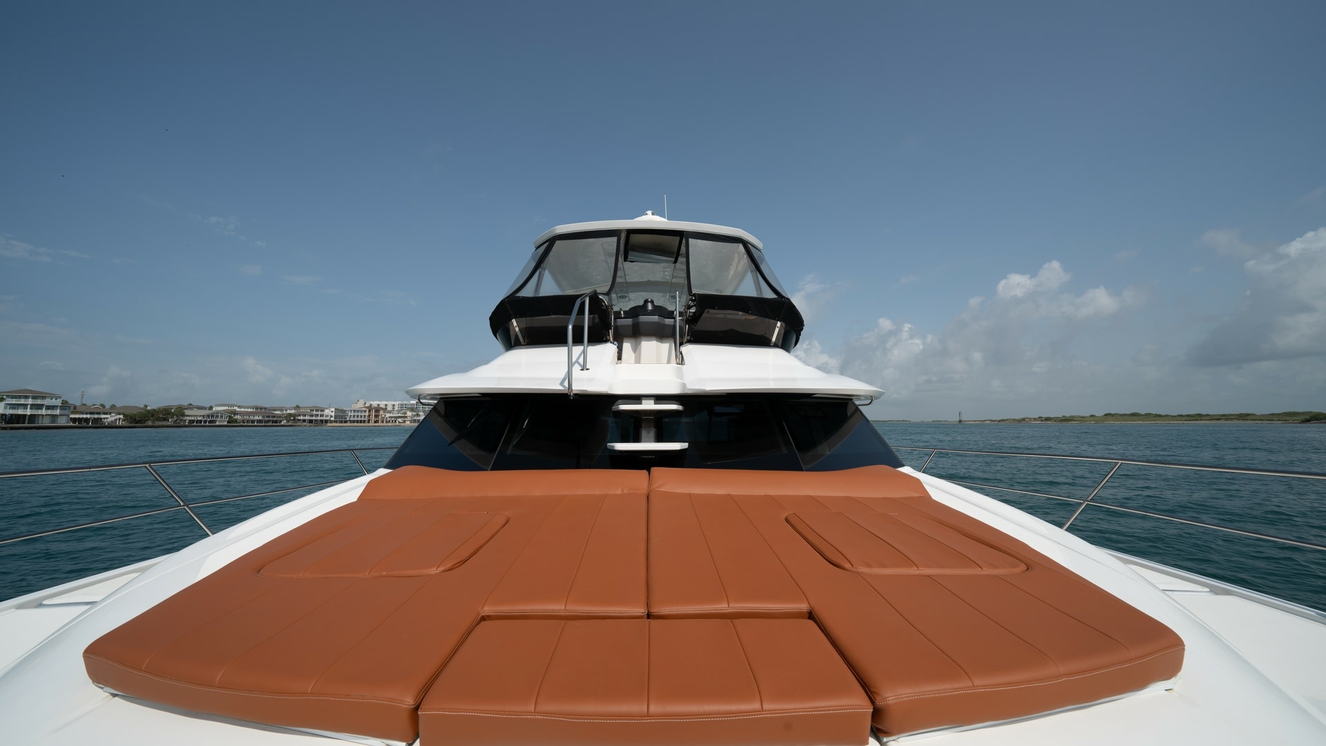 Foredeck with Sunpad Loungers