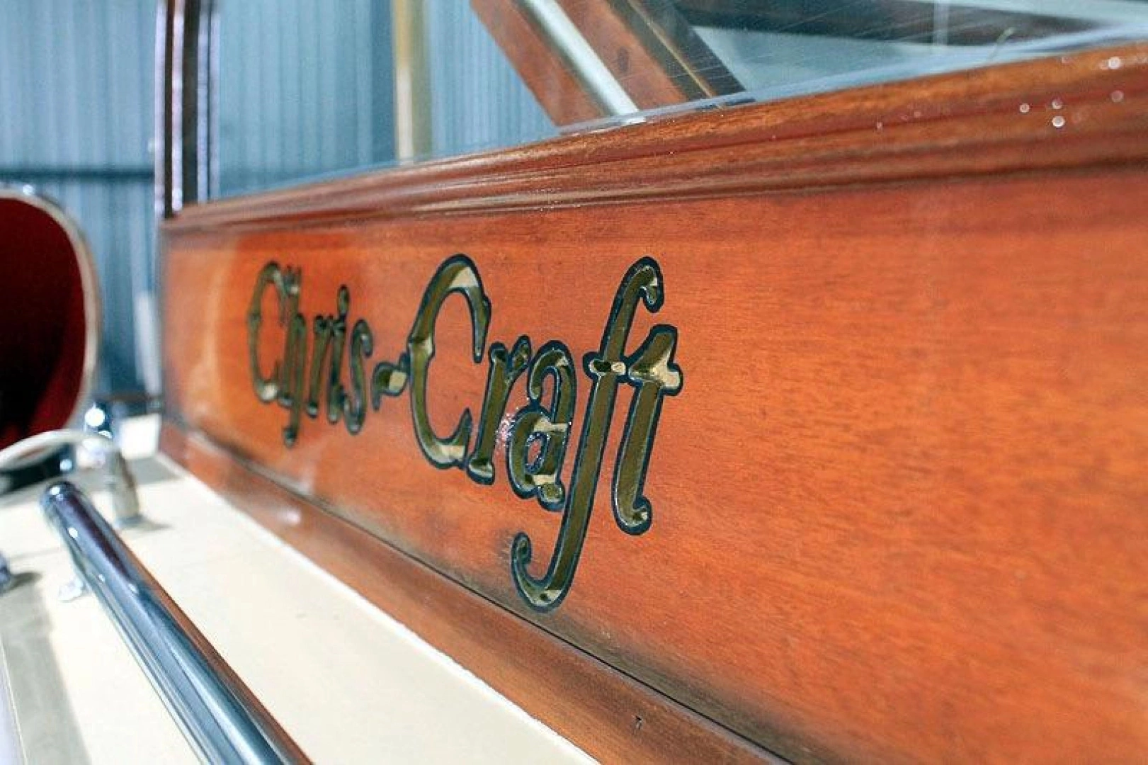 Chris-Craft Commuter Yacht For Sale