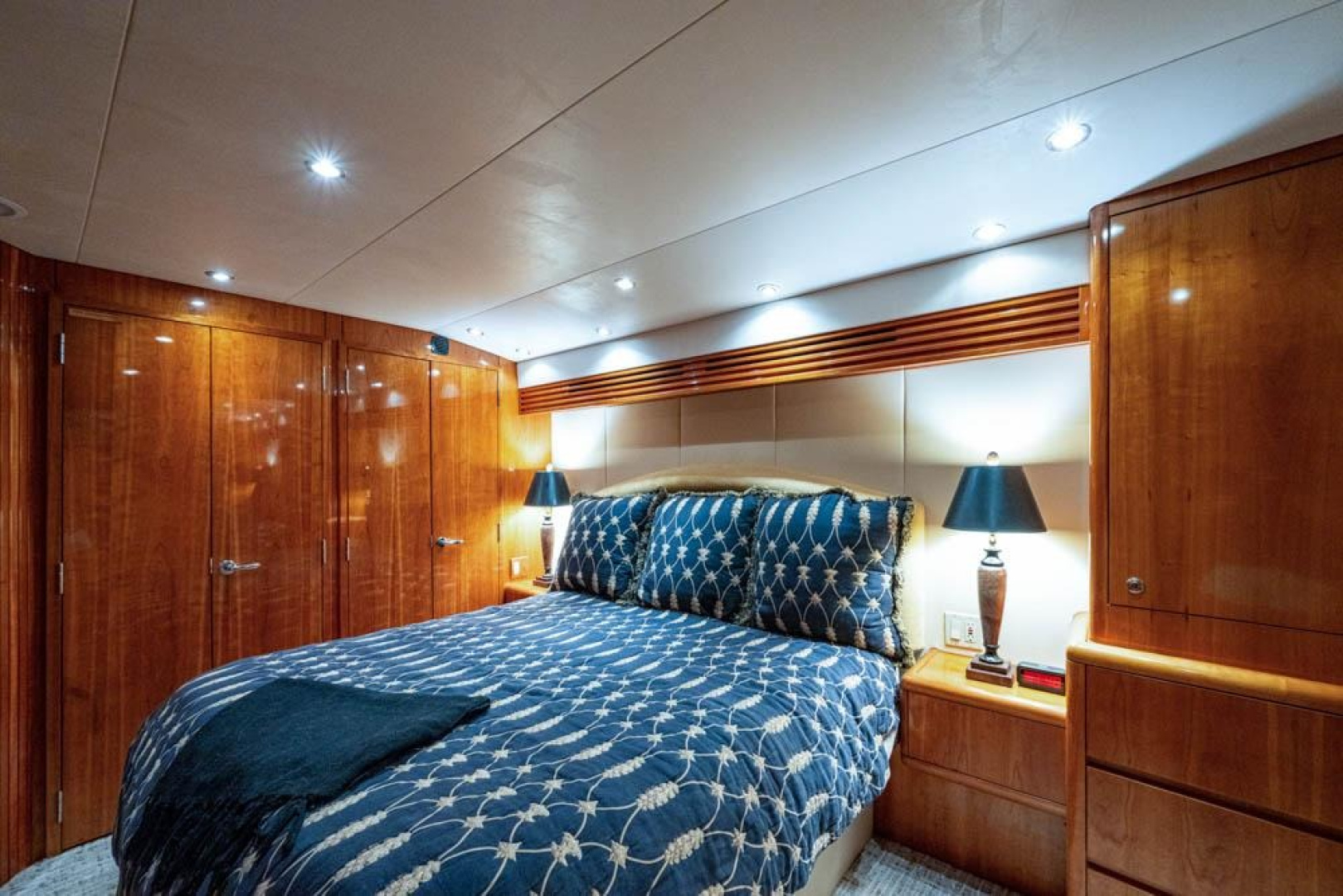 60ft Hatteras Yacht For Sale