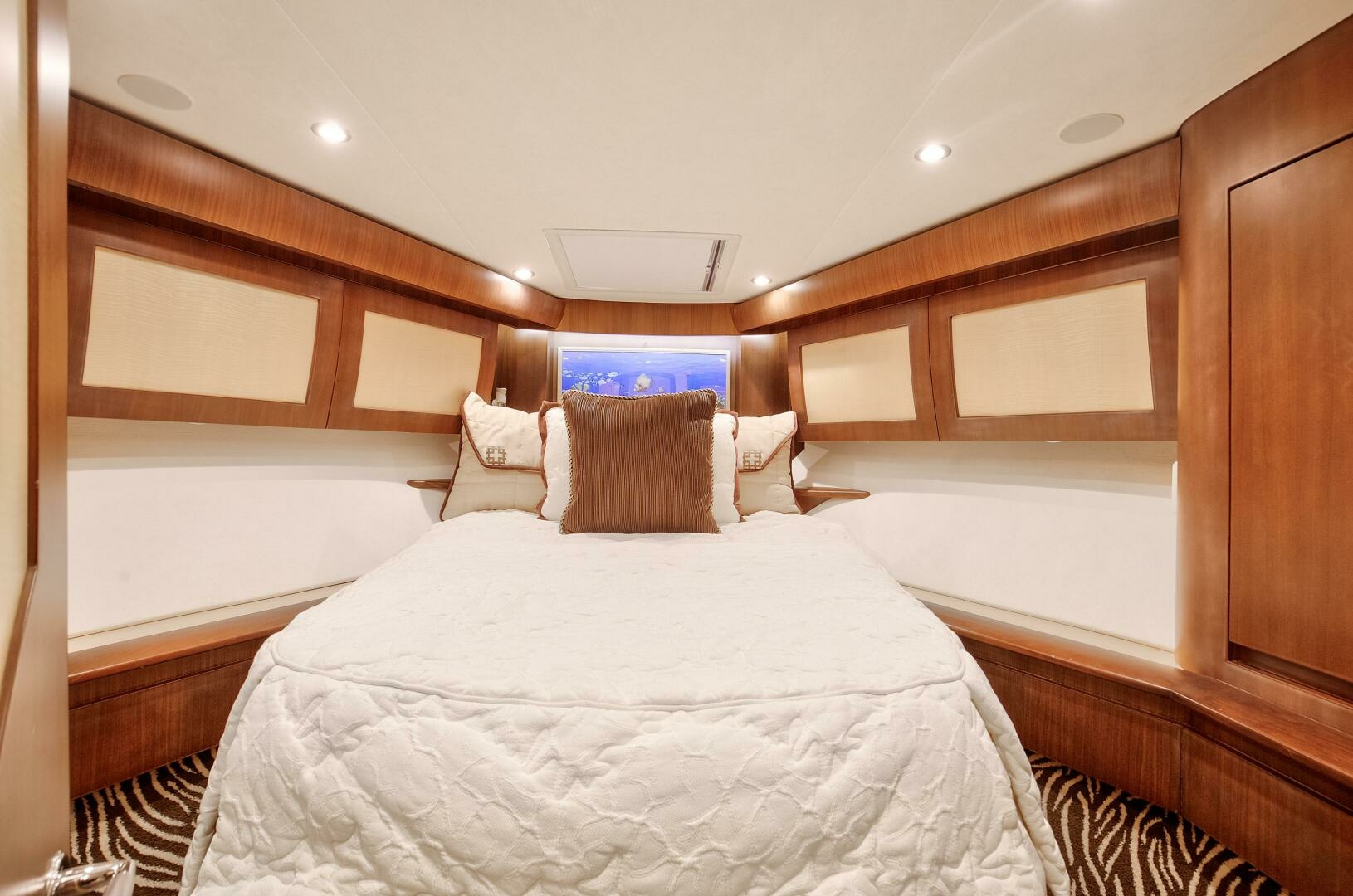 Ocean Yachts 64 - Love Boat - Stateroom