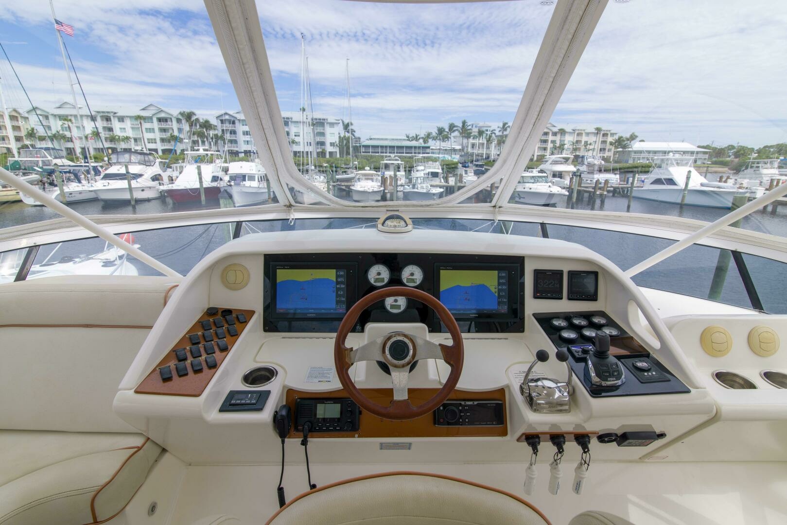 IMMERSED 52ft Silverton Yacht For Sale