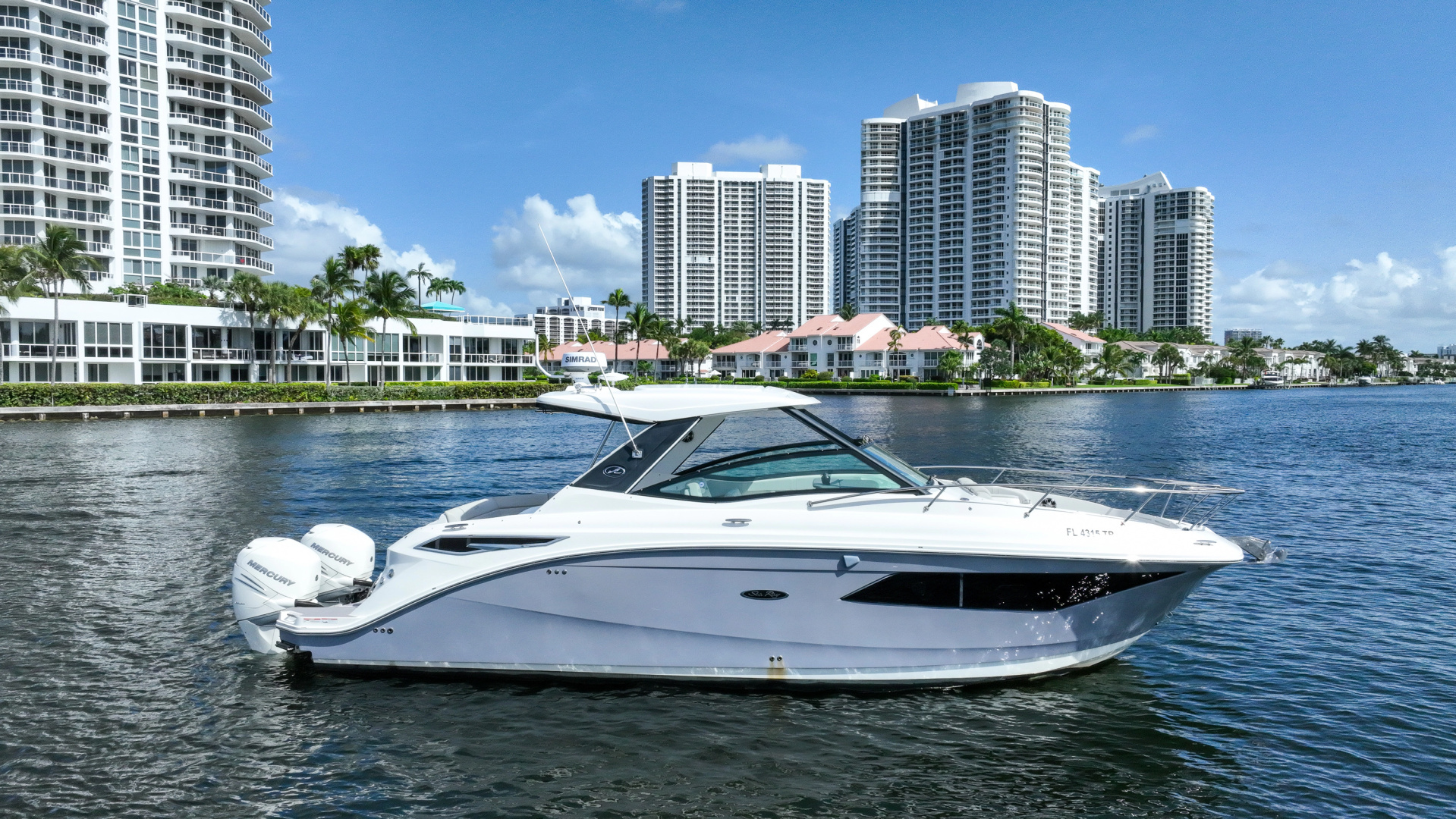 32ft Sea Ray Yacht For Sale