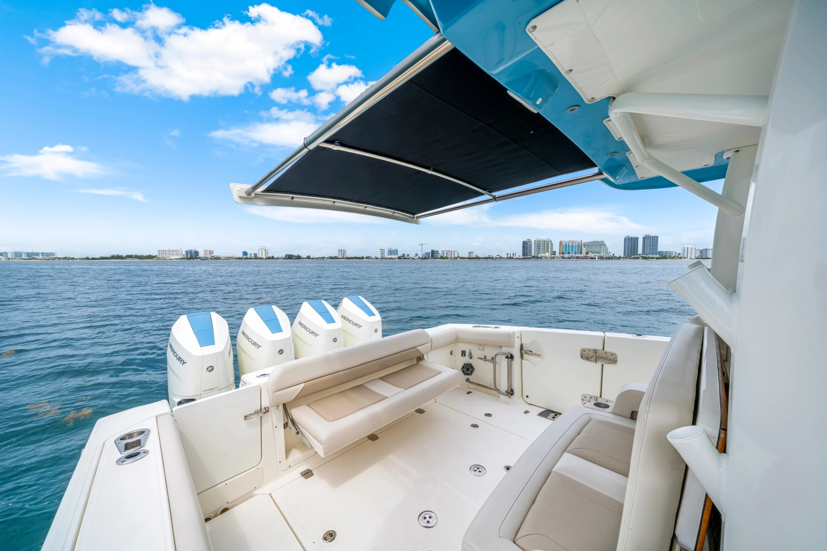 Boston Whaler 380 Outrage Yacht For Sale