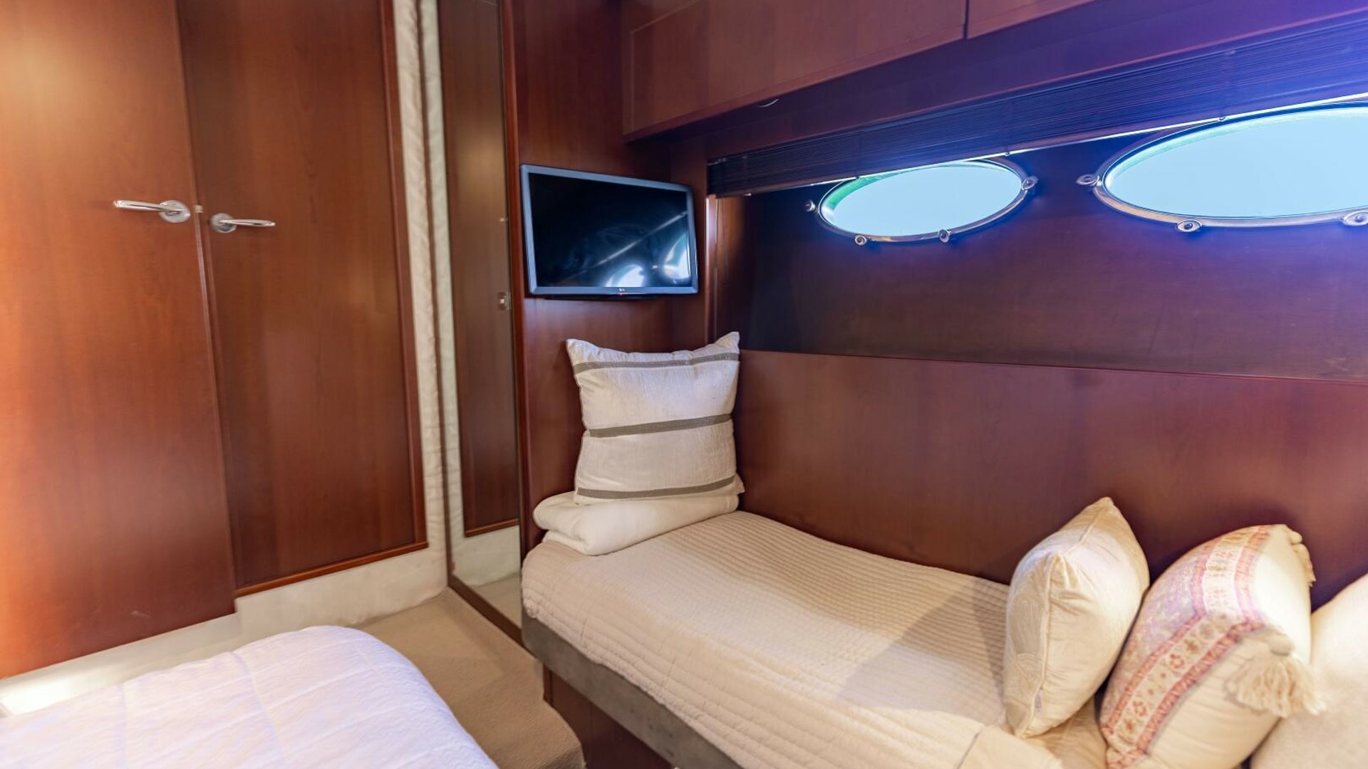 Harbor Story 64ft Princess Yacht For Sale