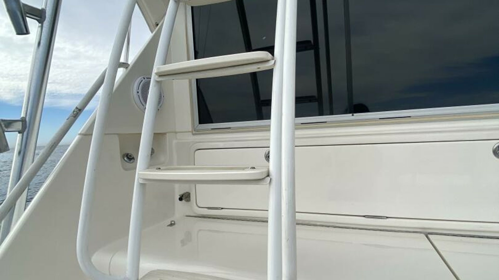 Warrior 43ft Riviera Yacht For Sale Warrior 43ft Riviera Yacht For Sale