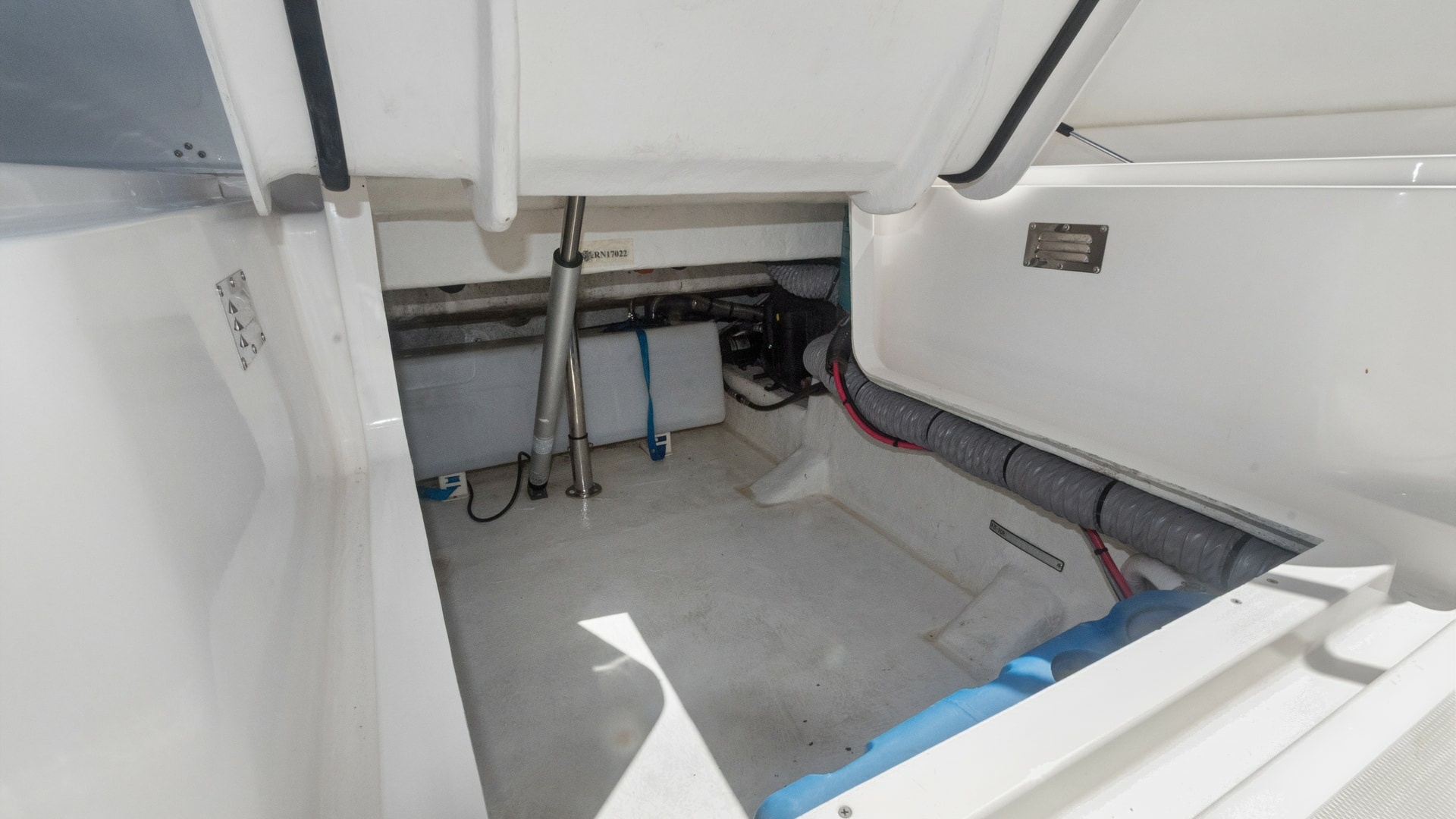 No Name 28ft Zar Formenti Yacht For Sale