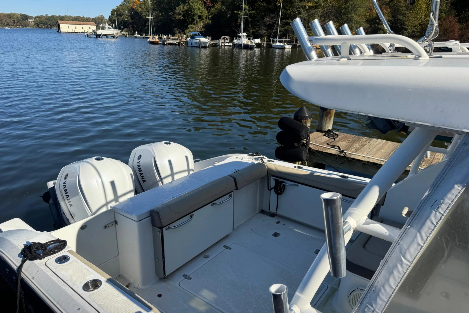 Pursuit DC 325 Dual Console Yacht For Sale