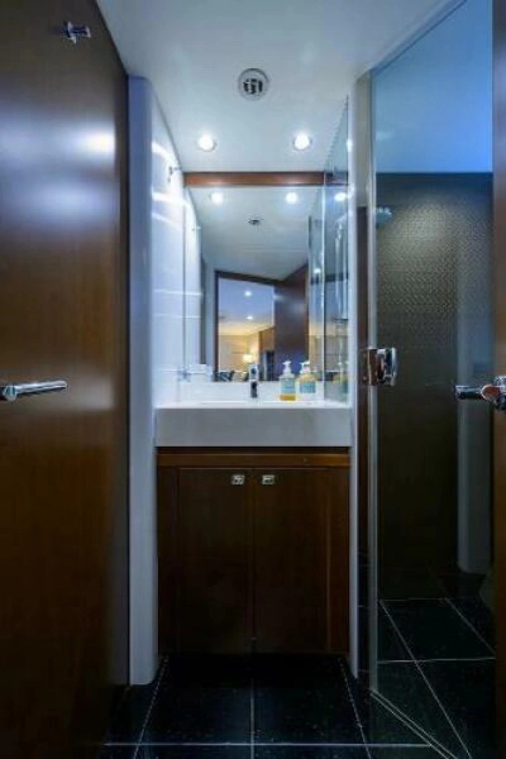 Princess V62 Express Cruiser Yacht For Sale