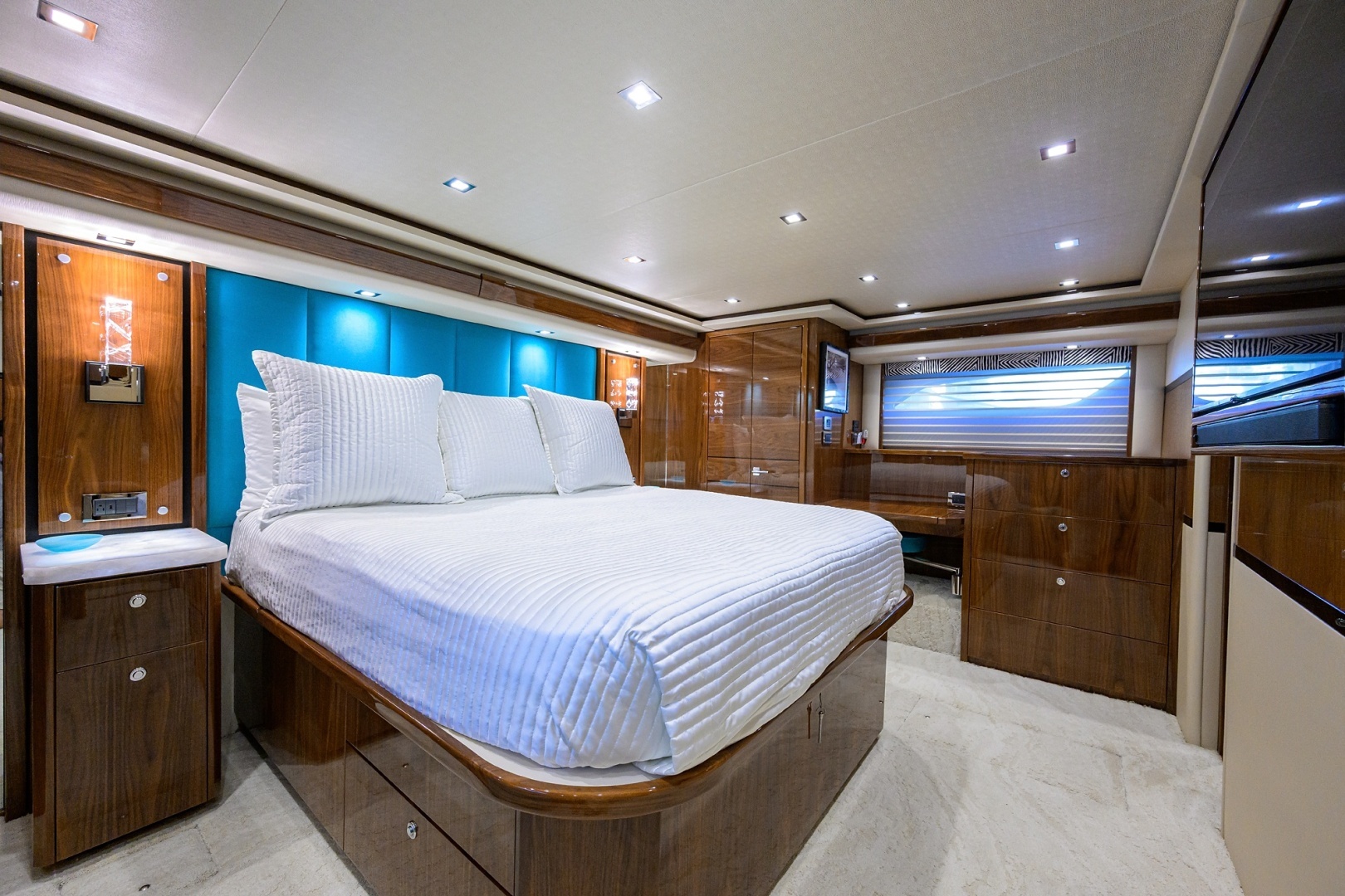 MERCEDES 80ft Viking Yacht For Sale