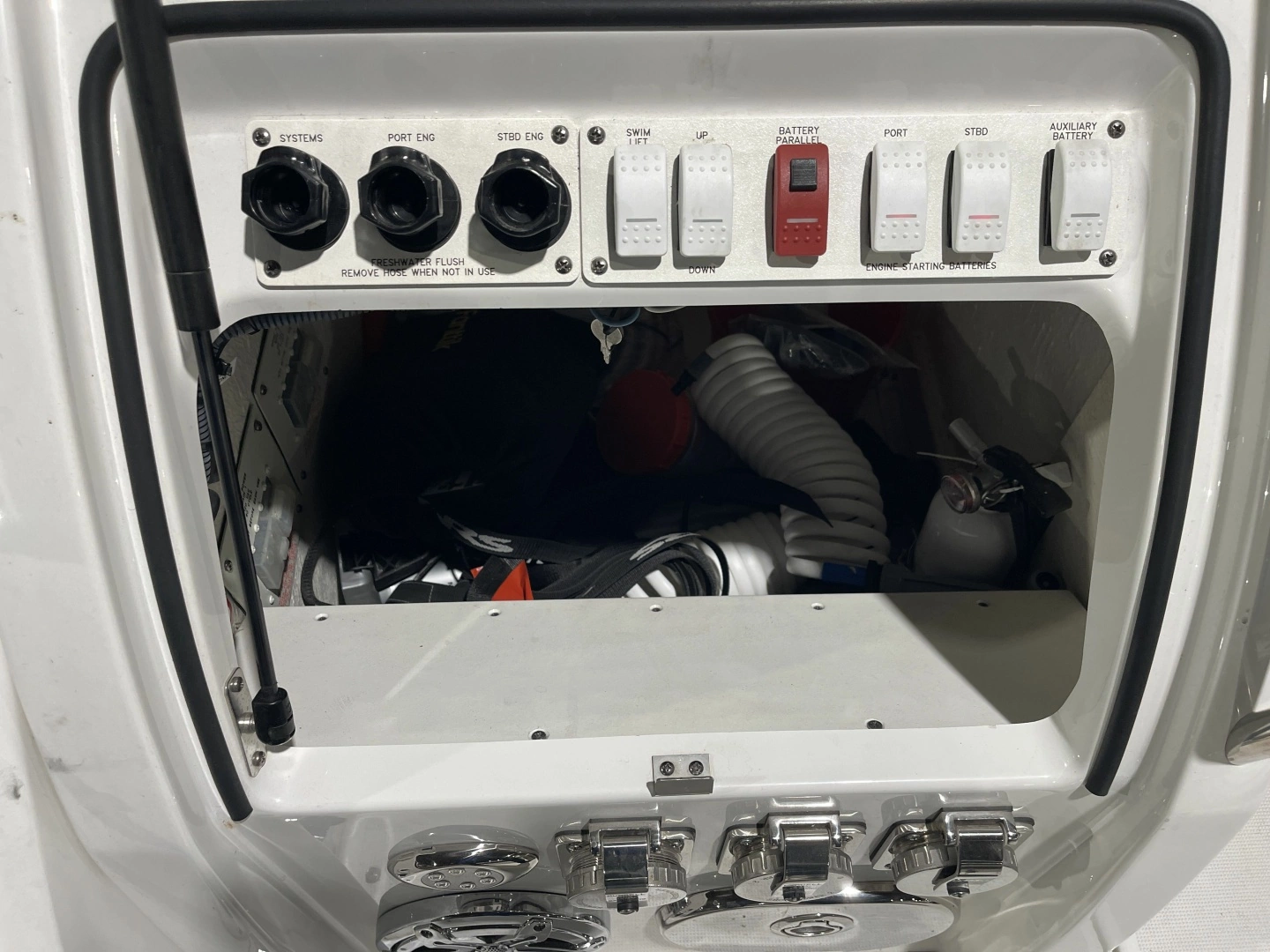 Formula 380 Super Sport Crossover I/O Yacht For Sale