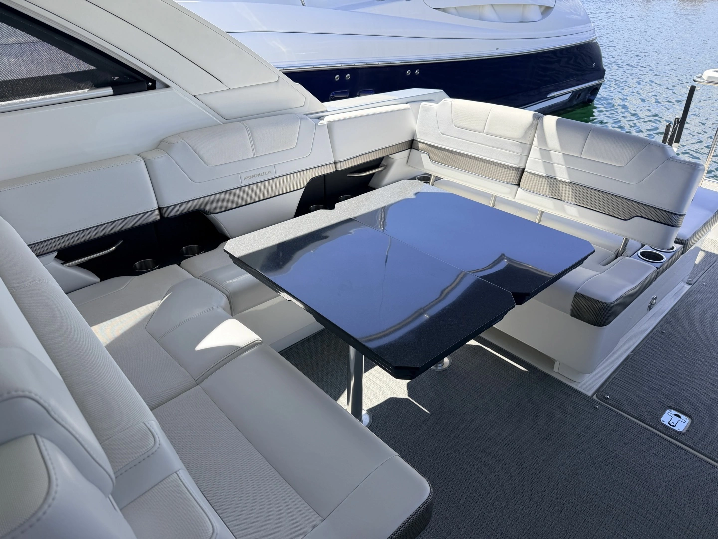 Formula 380 Super Sport Crossover I/O Yacht For Sale