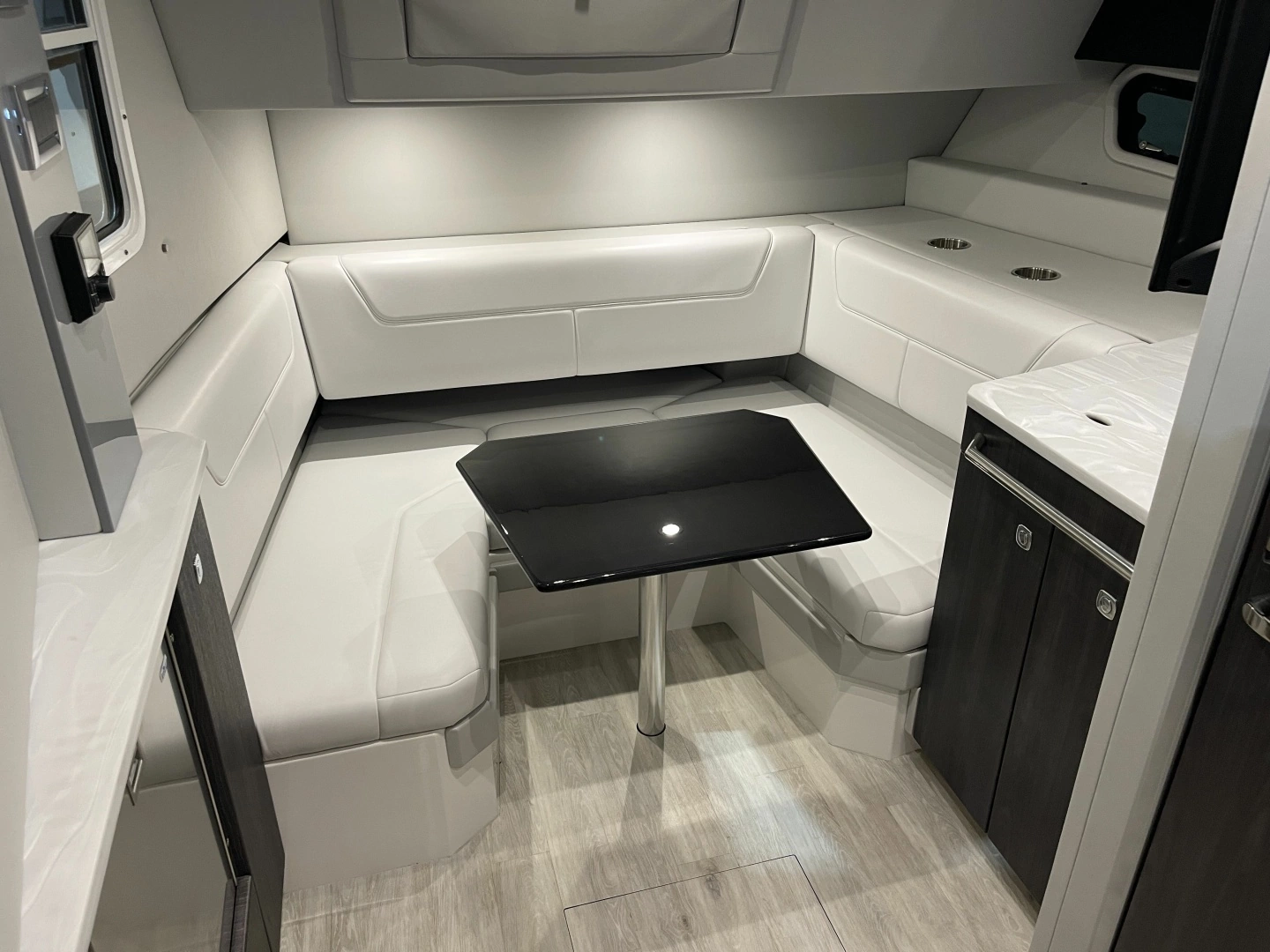 Formula 380 Super Sport Crossover I/O Yacht For Sale