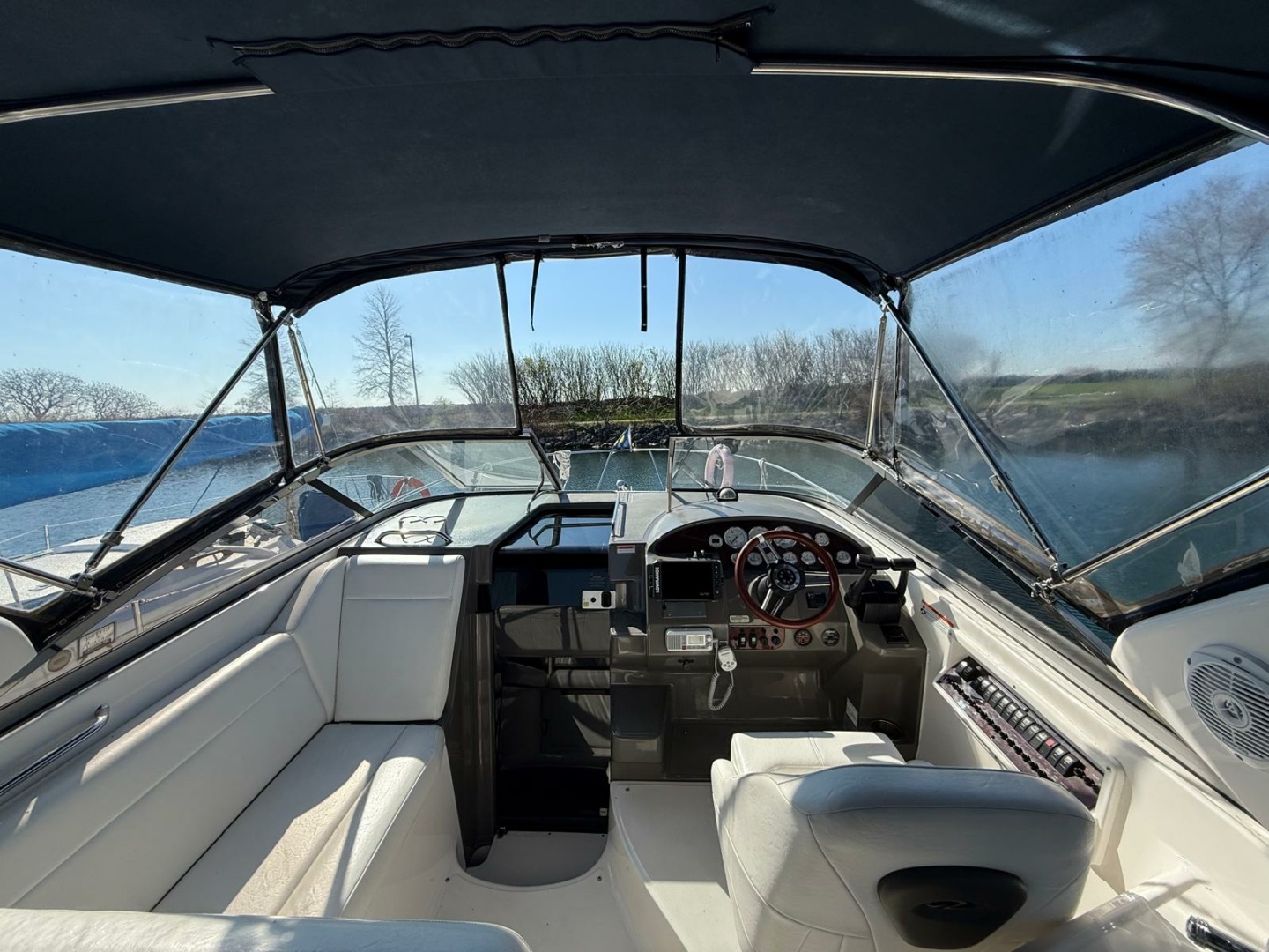 28ft Regal Yacht For Sale