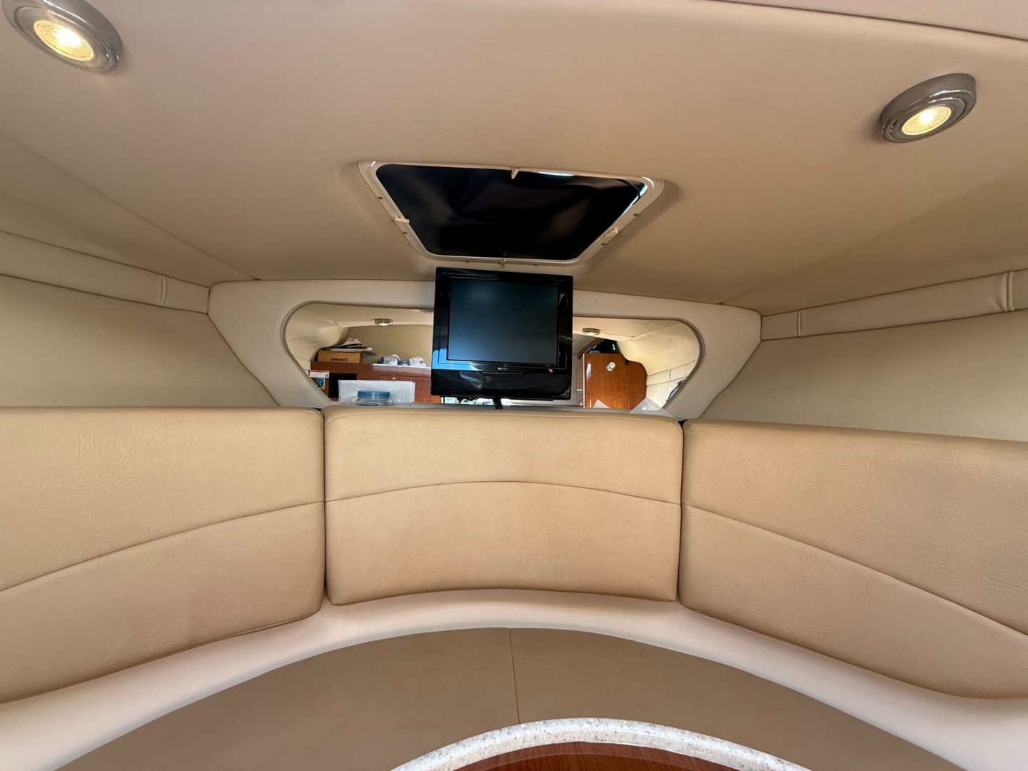 28ft Regal Yacht For Sale