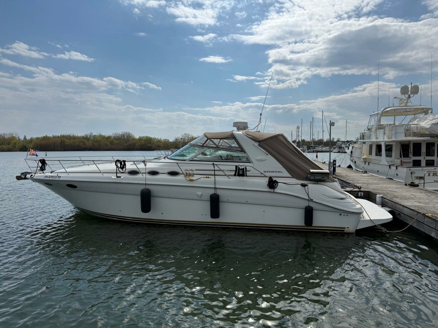 1996 Sea Ray 370 Sundancer, photo 1 of 30
