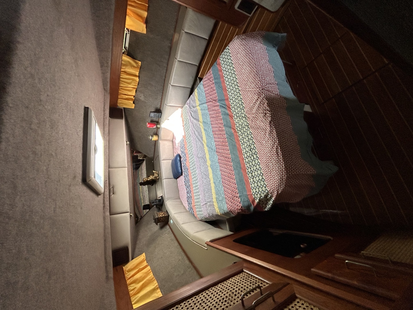 1985 Bayliner  3870