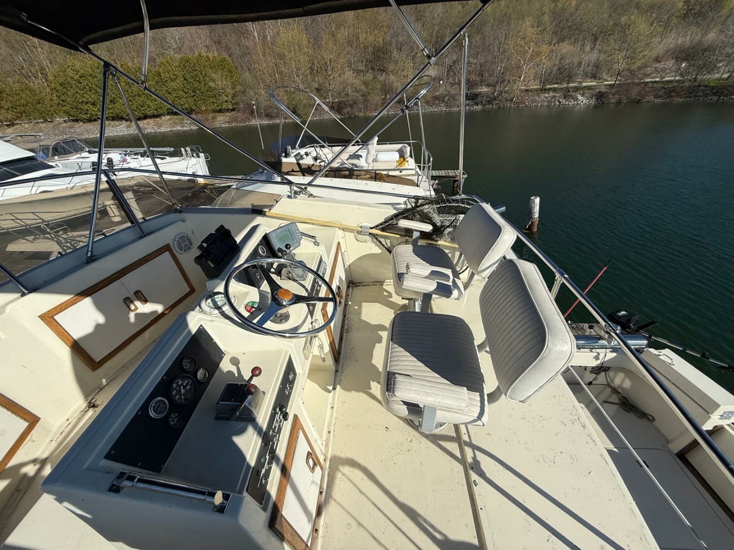 1984 Hatteras 36 Convertible 36