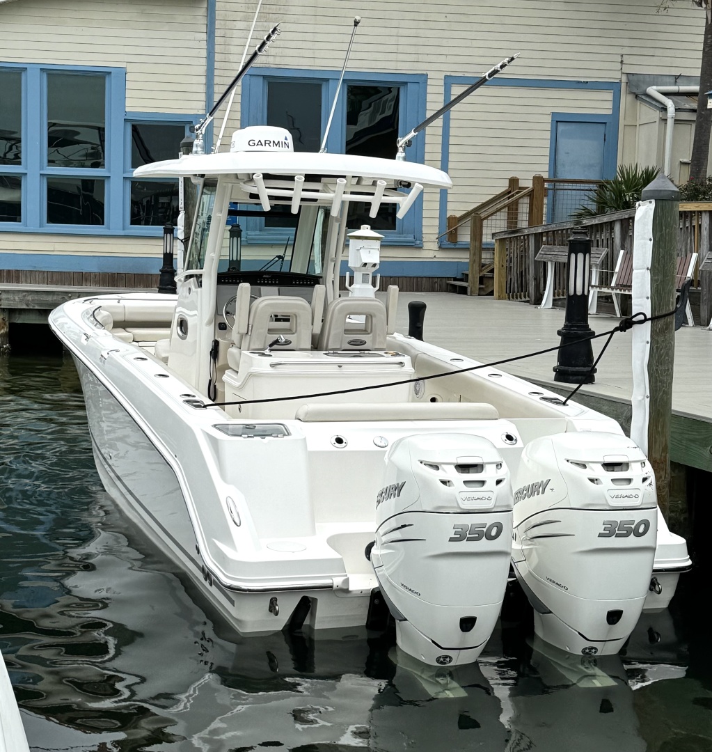 2018 Boston Whaler 280 Outrage