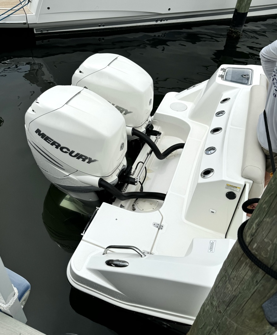 2018 Boston Whaler 280 Outrage