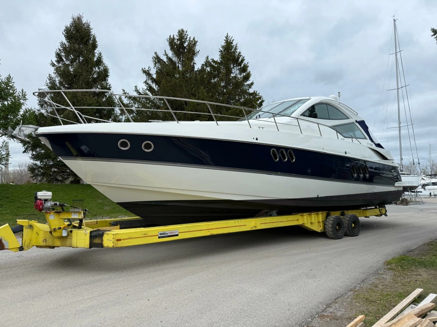 2013 Cruisers Yachts 540 Sports Coupe, photo 1 of 30