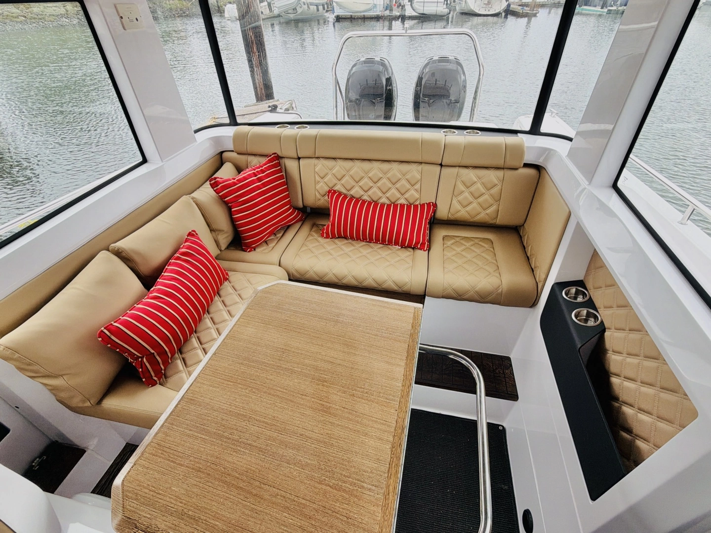 Axopar 37 XC Yacht For Sale