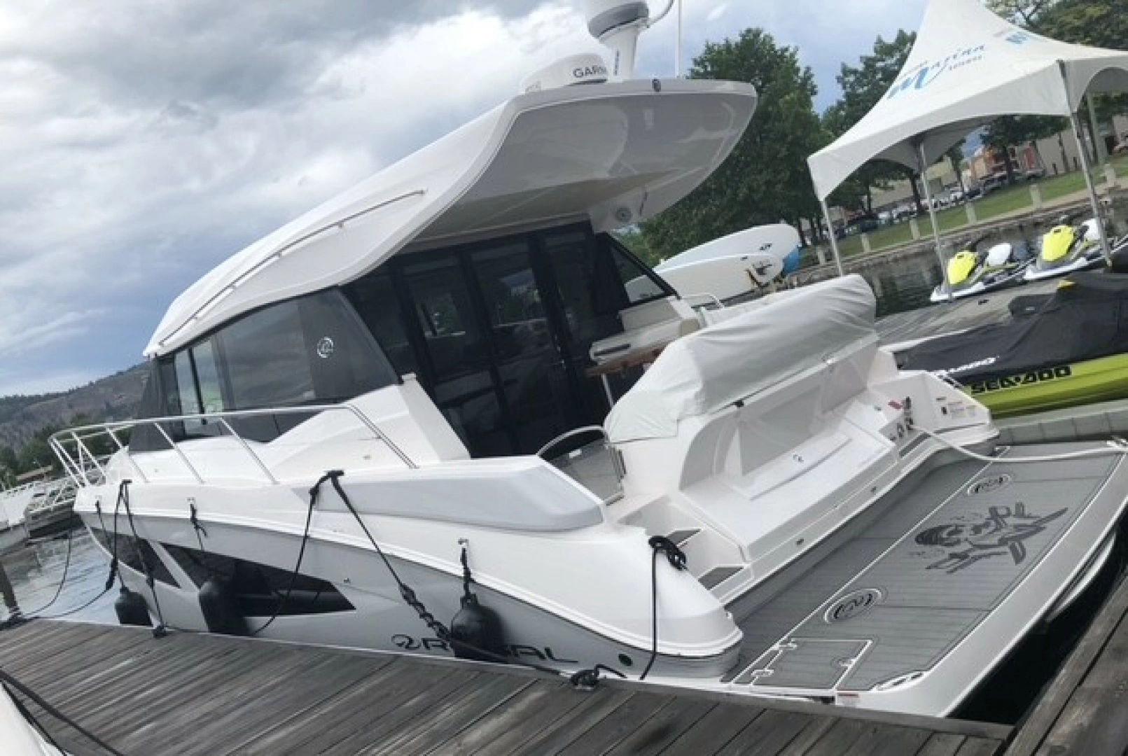 2019 Regal 42 Grande Coupe, photo 1 of 30