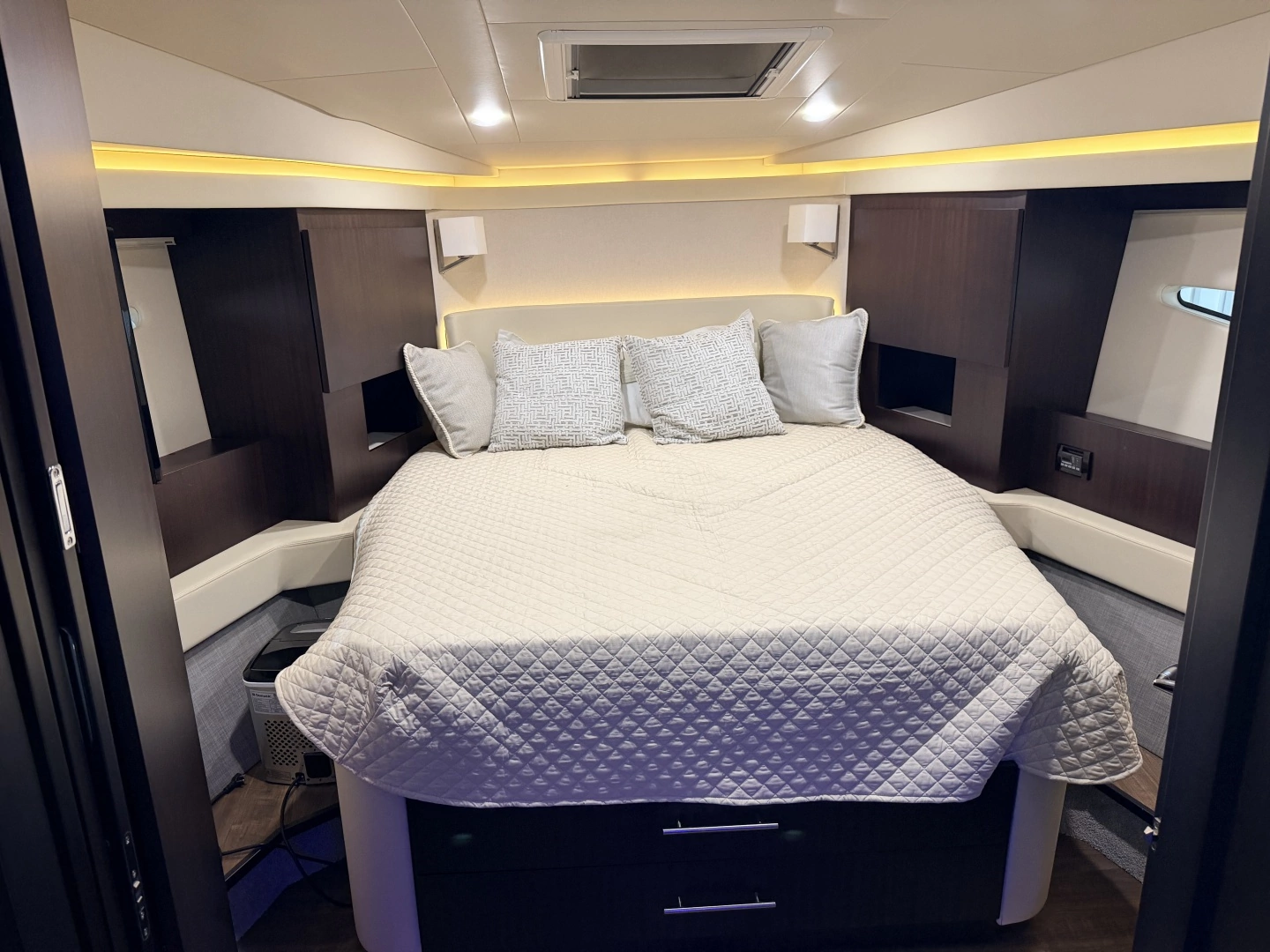 Regal 42 Grande Coupe Yacht For Sale