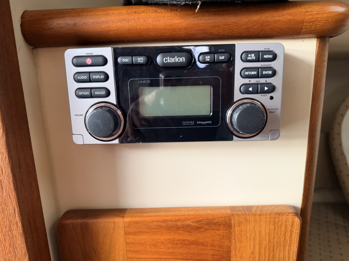 2006 Pursuit 3070