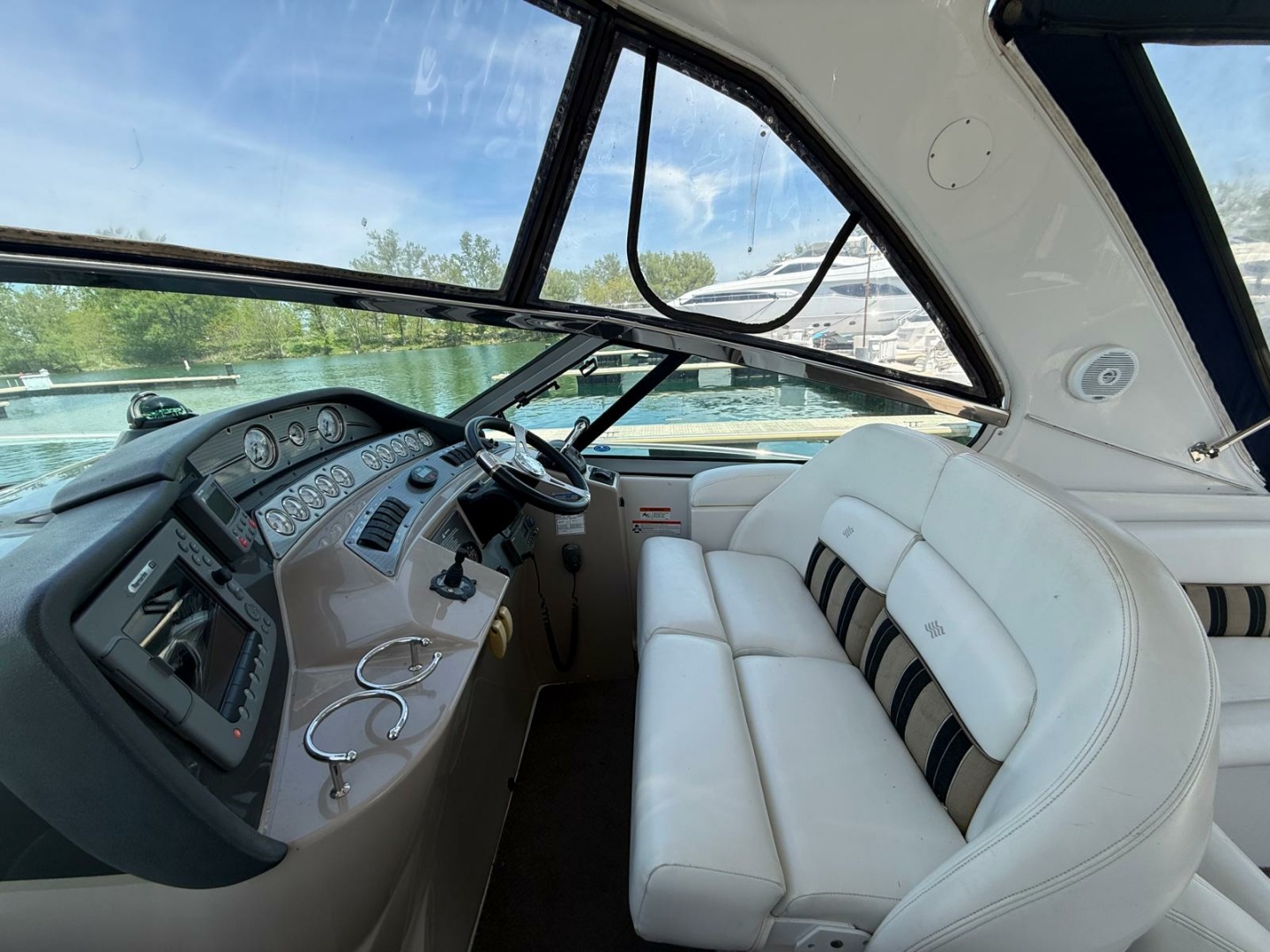 2007 Four Winns 378 37