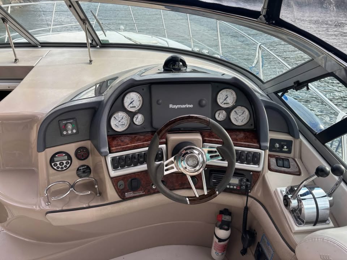 2006 Four Winns  348 Vista
