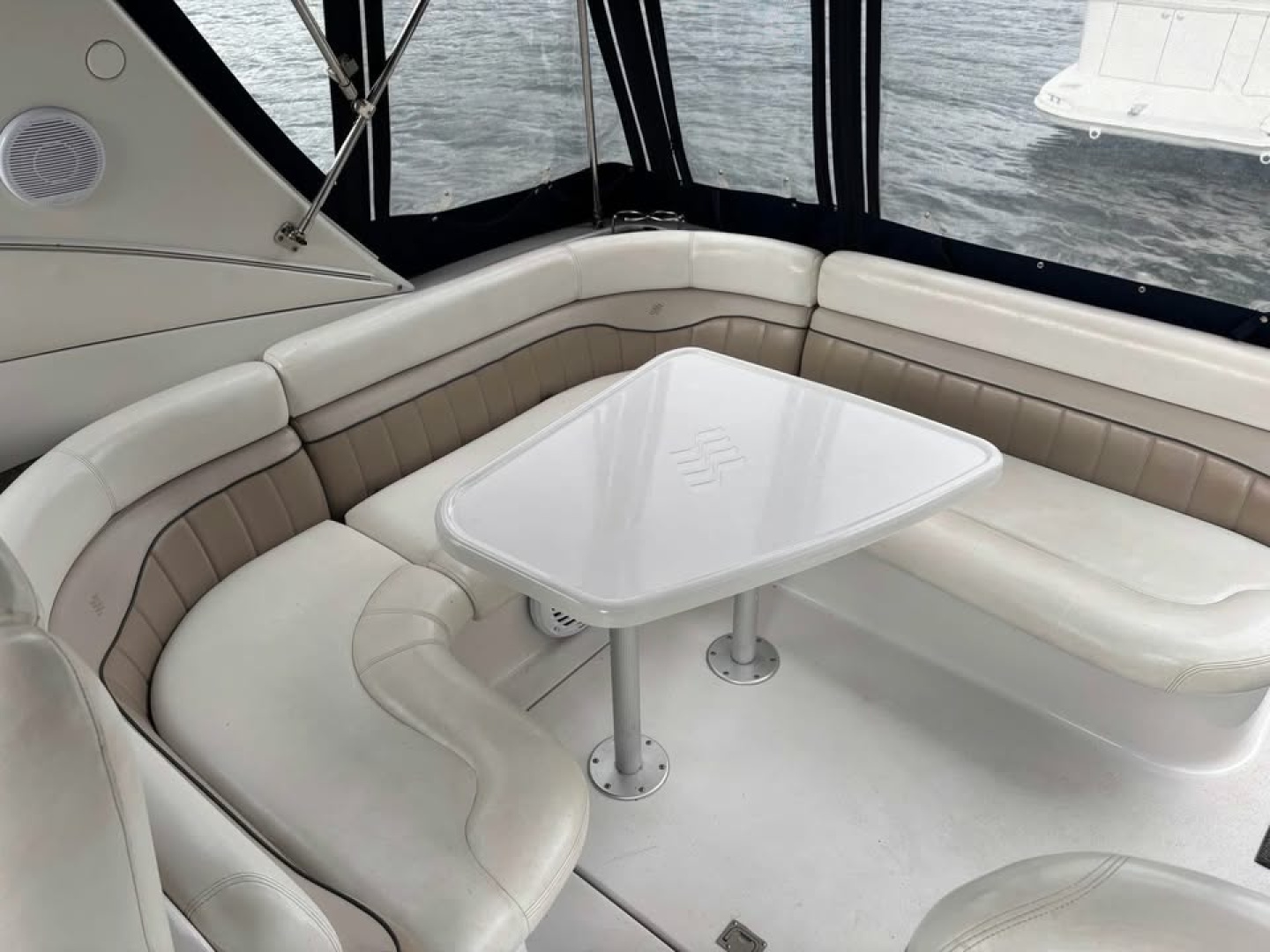 2006 Four Winns 348 Vista — photograph 5