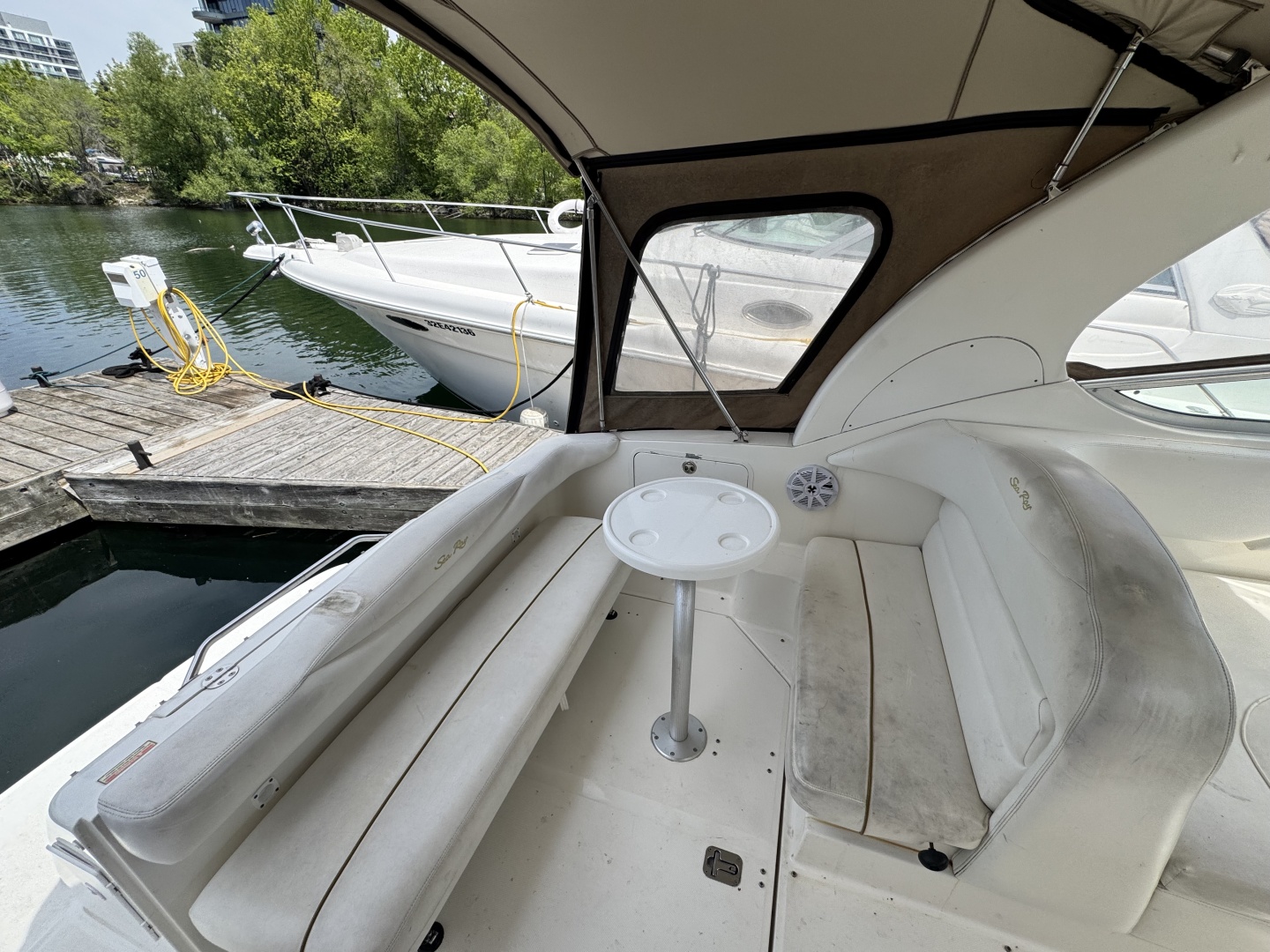 2001 Sea Ray 280 Sundancer 28