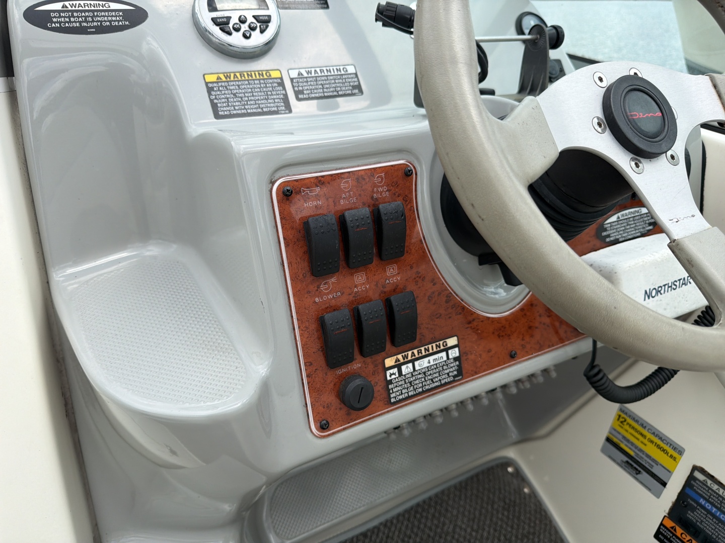 2007 Bayliner 245