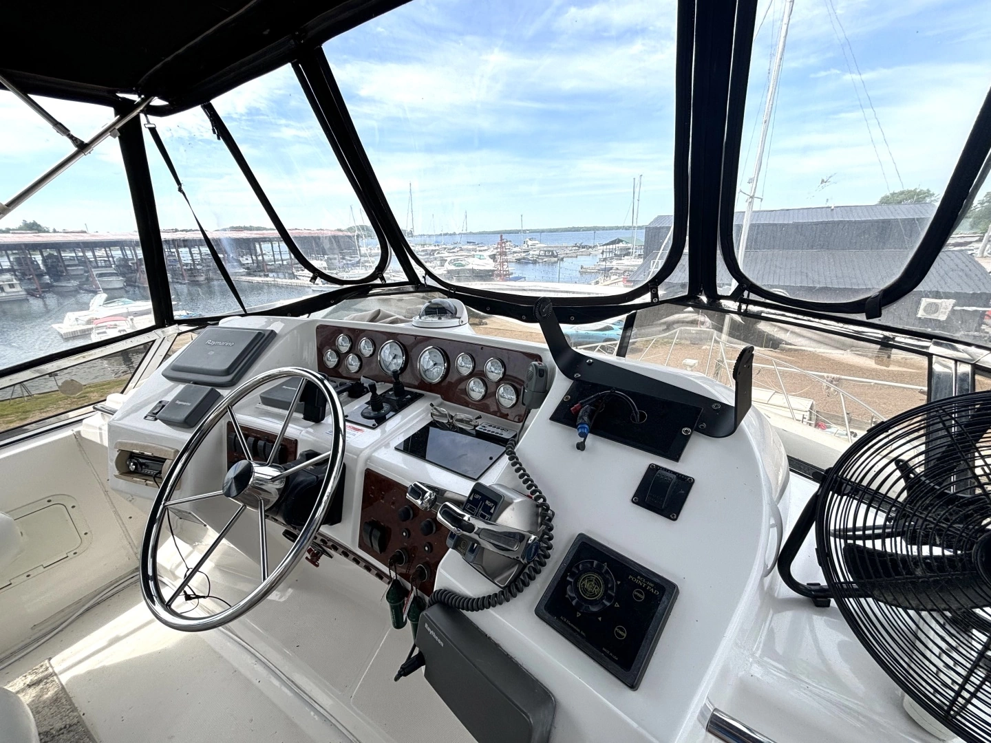 Silverton 453 Motor Yacht Yacht For Sale